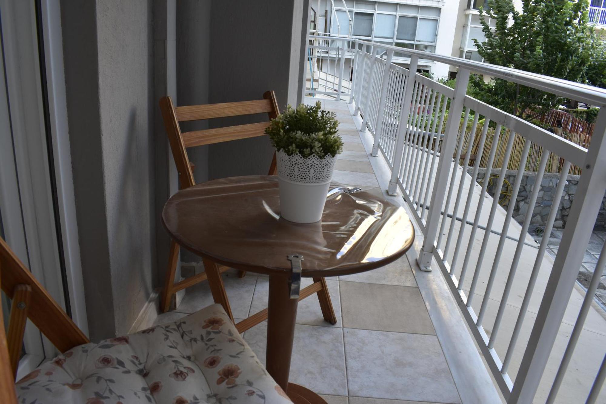 Floor Apartment *