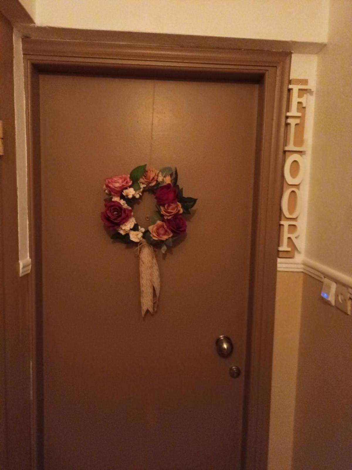 Floor Apartment *